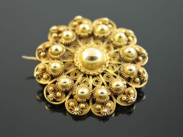 14 karaat gouden broche/speldje met zeeuwse knop.
