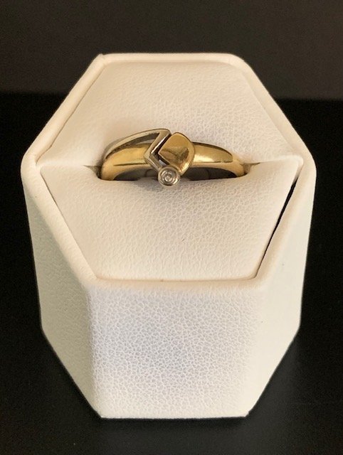 700001397-4 14 karaat gouden ring met briljant.